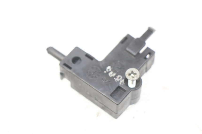 photo de INTERRUPTOR DE EMBREAGEM YAMAHA FZS FAZER 600 (1998 - 2001) - Vista principal