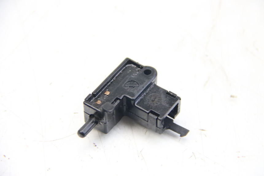 photo de INTERRUPTOR DE EMBREAGEM YAMAHA FZS FAZER 600 (2001 - 2003) - Detalhe da peça