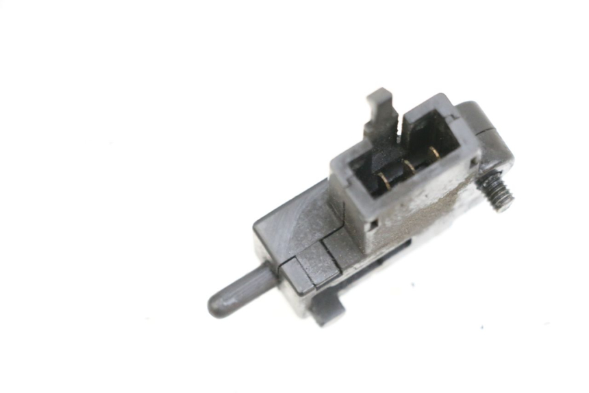 photo de INTERRUPTOR DE EMBREAGEM KAWASAKI GPZ RX 1000 (1986 - 1988) - Outro ângulo de visão