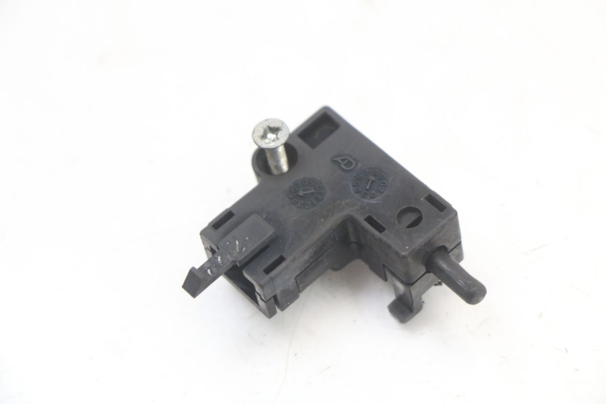 photo de INTERRUPTOR DE EMBREAGEM SUZUKI GZ MARAUDER 125 (1998 - 2004) - Detalhe da peça