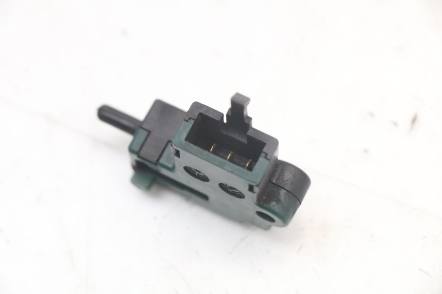 photo de INTERRUPTOR DE EMBREAGEM KAWASAKI GTR 1000 (1994 - 2004) - Outro ângulo de visão