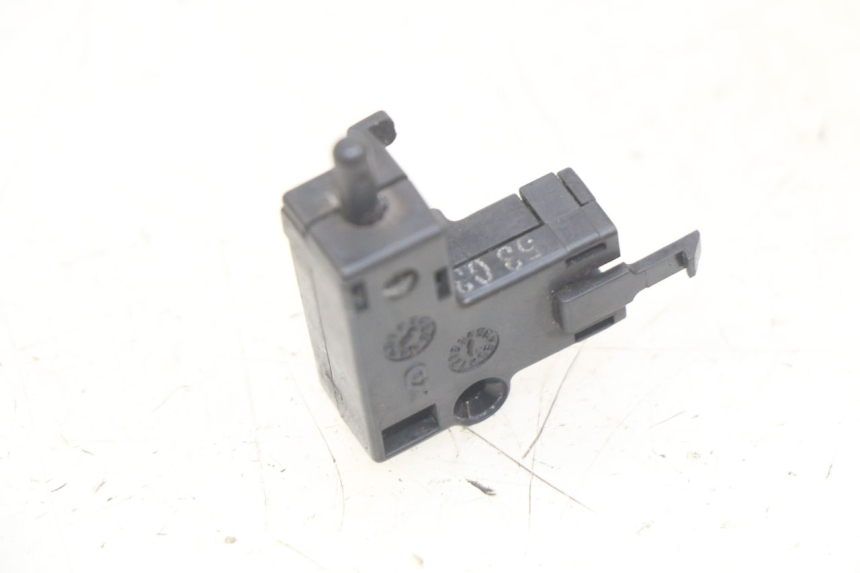 photo de INTERRUPTOR DE EMBREAGEM YAMAHA MT ABS 125 (2014 - 2018) - Detalhe da peça