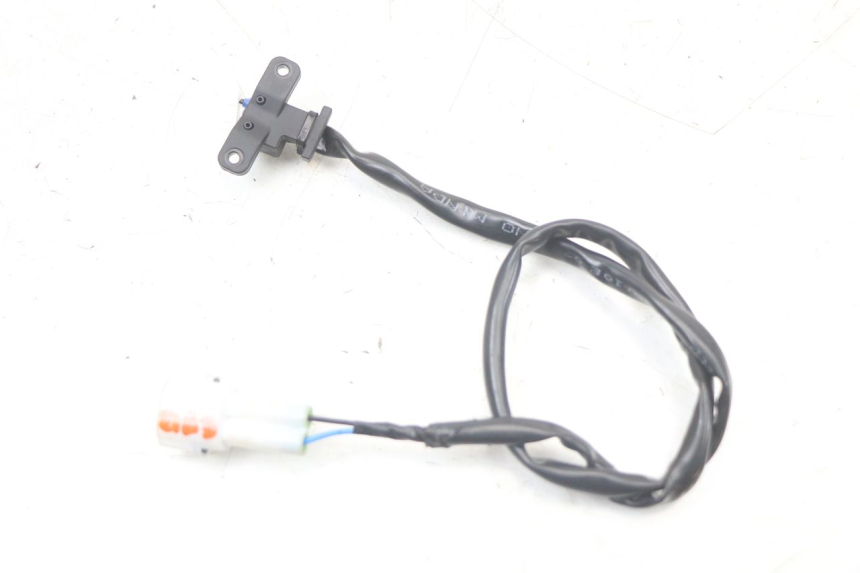 photo de INTERRUPTOR DE EMBREAGEM ROYAL ENFIELD CONTINENTAL GT 650 (2019 - 2024) - Pontos de fixação