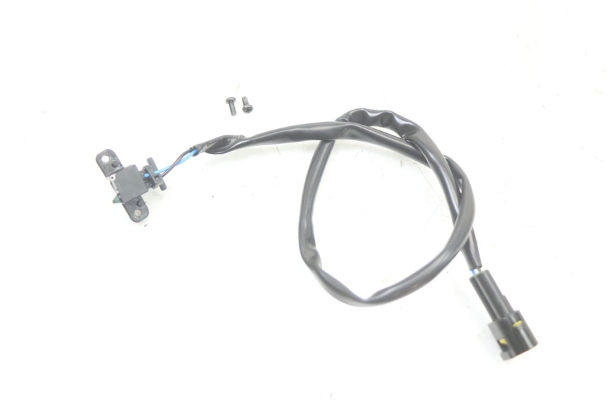 photo de INTERRUPTOR DE EMBREAGEM ROYAL ENFIELD SCRAM 411 (2022 - 2024) - Detalhe da peça