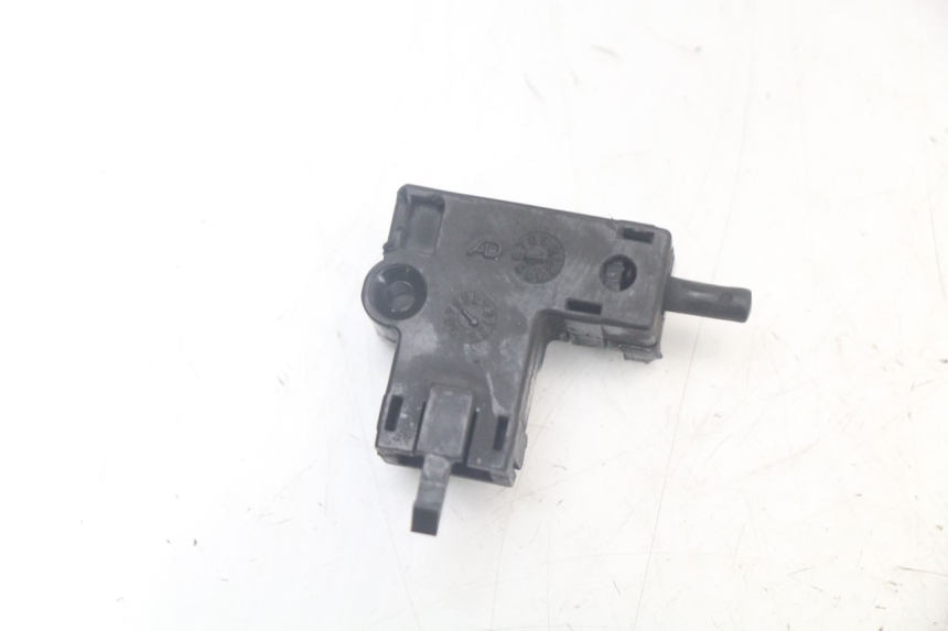 photo de INTERRUPTOR DE EMBREAGEM YAMAHA TDM ABS 900 (2002 - 2014) - Detalhe da peça
