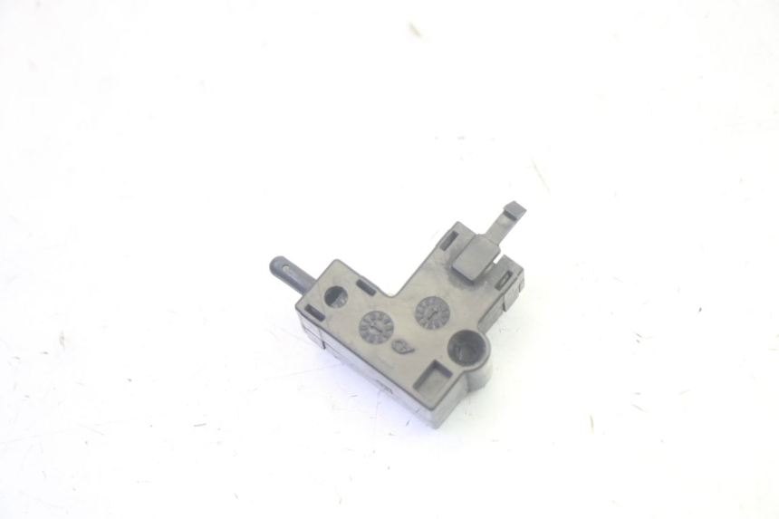 photo de INTERRUPTOR DE EMBREAGEM YAMAHA TDM ABS 900 (2002 - 2014) - Vista principal