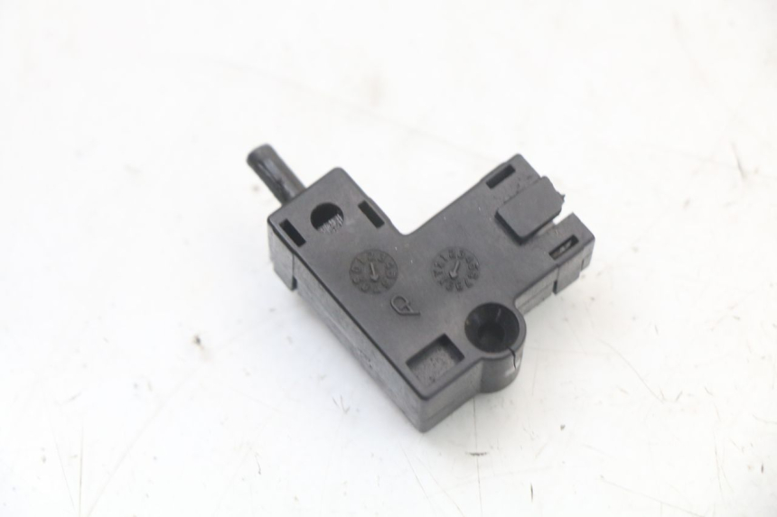 photo de INTERRUPTOR DE EMBREAGEM YAMAHA XVS DRAG STAR DRAGSTAR 650 (1997 - 2007) - Vista principal