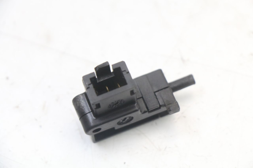 photo de INTERRUPTOR DE EMBREAGEM YAMAHA XVS DRAG STAR DRAGSTAR 650 (1997 - 2007) - Outro ângulo de visão