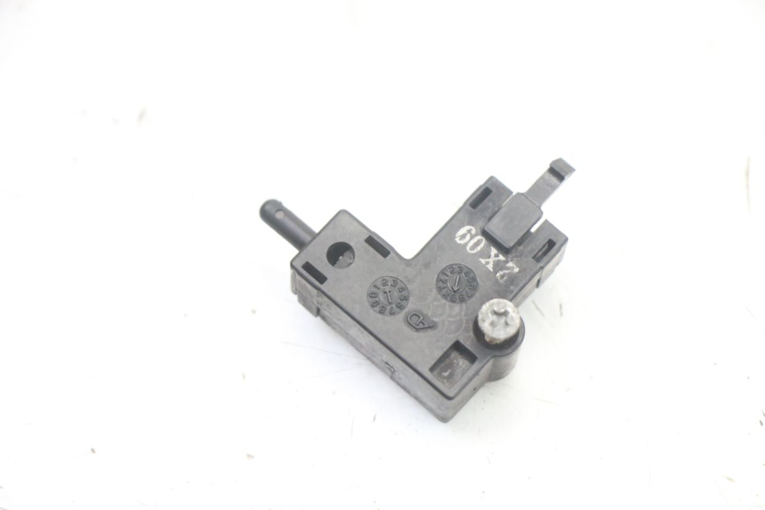 photo de INTERRUPTOR DE EMBREAGEM YAMAHA FZS FAZER 600 (2001 - 2003) - Detalhe da peça