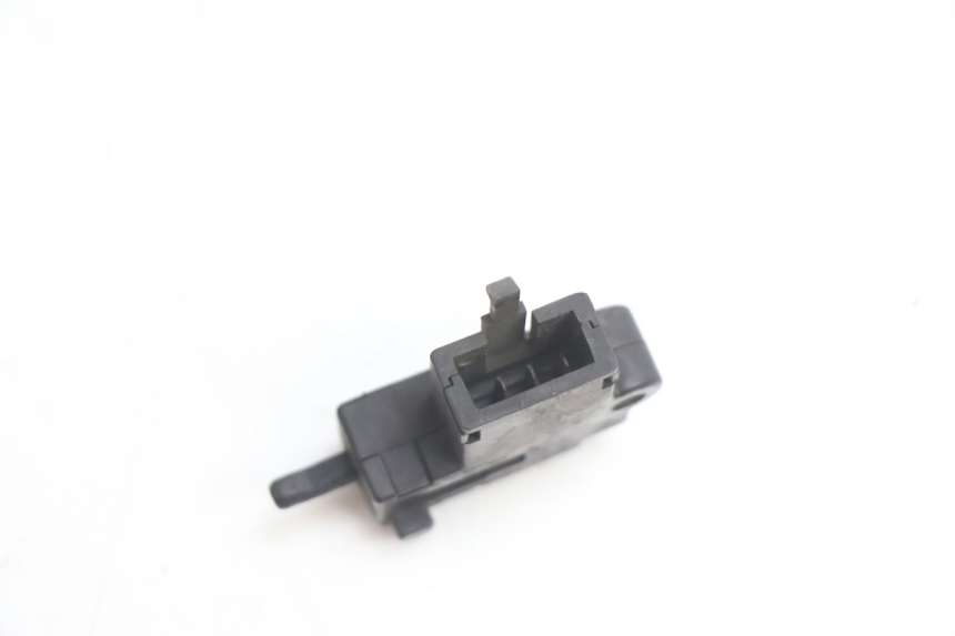 photo de INTERRUPTOR DE EMBREAGEM YAMAHA YZF R GENESIS 750 (1993 - 1998) - Outro ângulo de visão