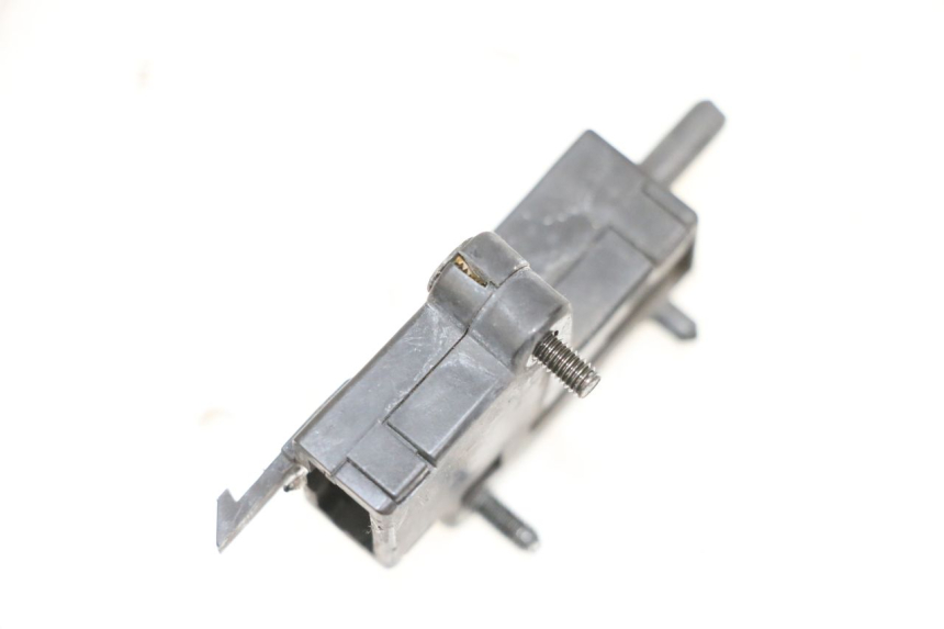 photo de INTERRUPTOR DE EMBREAGEM KAWASAKI ZR 7 750 (1999 - 2004) - Outro ângulo de visão