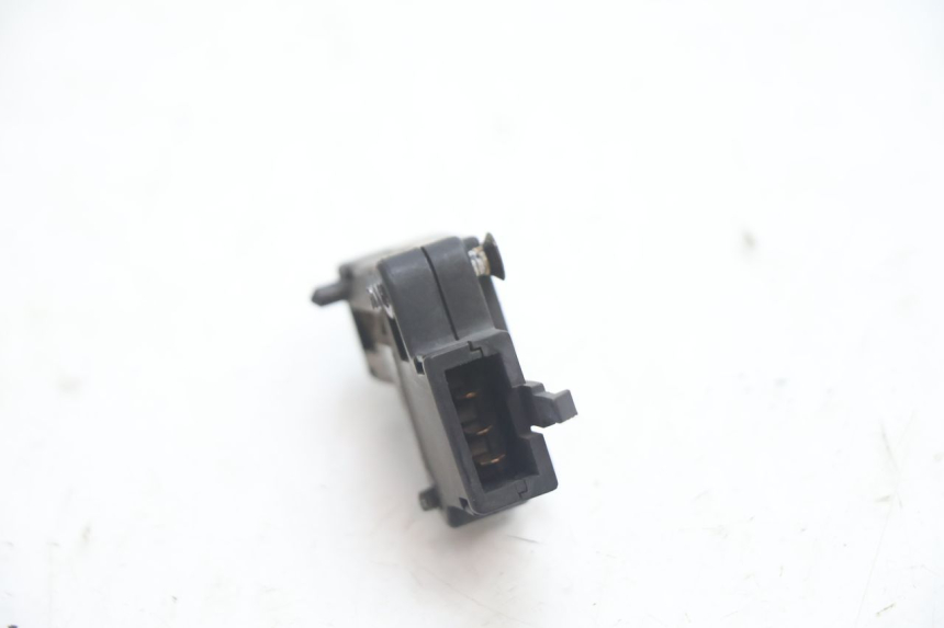 photo de INTERRUPTOR DE EMBREAGEM KAWASAKI ZX-6R ZX6R 600 (1995 - 1997) - Outro ângulo de visão