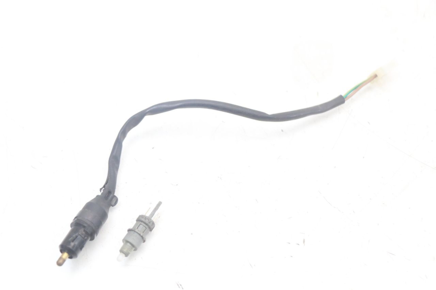 photo de INTERRUPTOR DE LUZ DE FREIO QUADRO 3D S 350 (2013 - 2018) - Vista principal