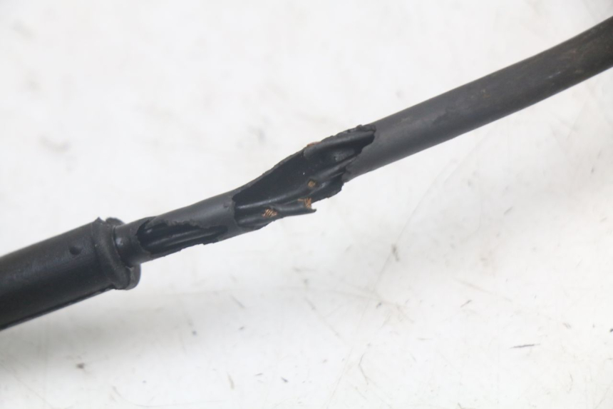 photo de INTERRUPTOR DE LUZ DE FREIO TRASEIRO QUADRO 3D S 350 (2013 - 2018) - Ampliação técnica