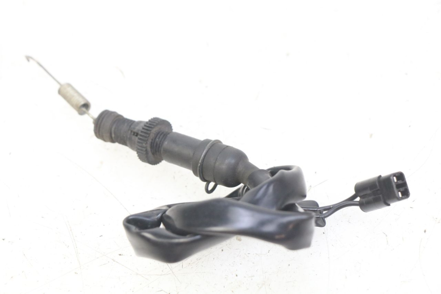 photo de INTERRUPTOR DE LUZ DE FREIO TRASEIRO HONDA CB R 1000 (2018 - 2023) - Detalhe da peça