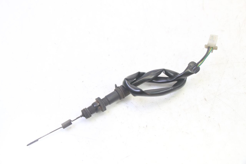 photo de INTERRUPTOR DA LUZ DE FREIO TRASEIRA HONDA CBF 125 (2009 - 2015) - Zoom do estado de desgaste