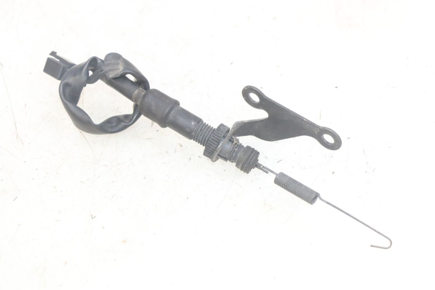 photo de INTERRUPTOR DA LUZ DE FREIO TRASEIRA HONDA CBR F SC25 1000 (1989 - 1992) - Detalhe da peça