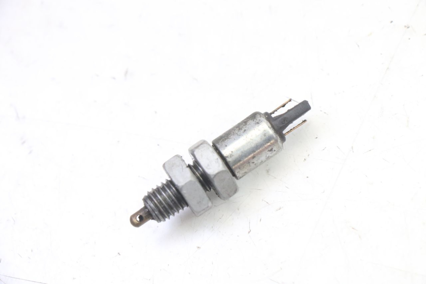 photo de INTERRUPTOR DE LUZ DE FREIO TRASEIRO APRILIA CLASSIC 125 (1995 - 2001) - Vista principal