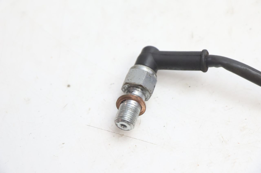 photo de CONTATOR DE LUZ DE FREIO TRASEIRA HM HONDA CRM DERAPAGE RR 50 (2006 - 2017) - Detalhe da peça