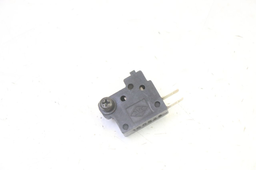 photo de INTERRUPTOR DA LUZ DE FREIO TRASEIRA KYMCO DINK STREET 125 (2009 - 2014) - Vista principal