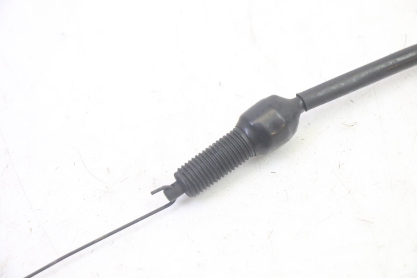 photo de INTERRUPTOR DE LUZ DE FREIO TRASEIRO SUZUKI DL V STROM 1000 (2002 - 2007) - Zoom do estado de desgaste