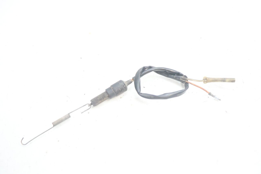 photo de INTERRUPTOR DA LUZ DE FREIO TRASEIRA SUZUKI DR S 600 (1985 - 1989) - Detalhe da peça