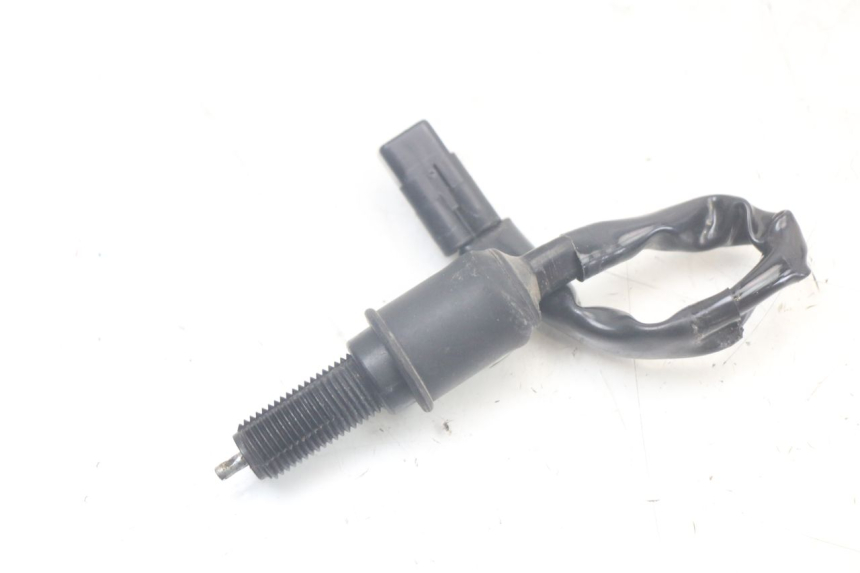 photo de INTERRUPTOR DA LUZ DE FREIO TRASEIRA KAWASAKI ER-6 ER6 N 650 (2012 - 2016) - Detalhe da peça