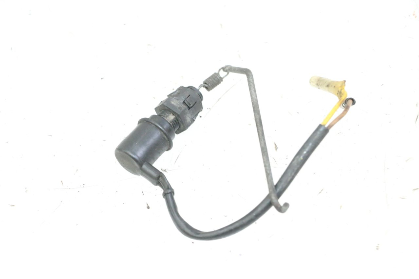 photo de INTERRUPTOR DA LUZ DE FREIO TRASEIRA YAMAHA FJ 36Y 1100 (1984 - 1985) - Zoom do estado de desgaste