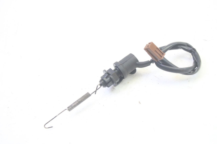 photo de INTERRUPTOR DE LUZ DE FREIO TRASEIRO YAMAHA FJR ABS 1300 (2006 - 2012) - Detalhe da peça