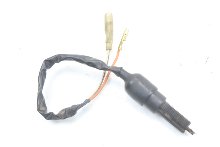photo de INTERRUPTOR DE LUZ DE FREIO TRASEIRO HYOSUNG GF 125 (2001 - 2005) - Detalhe da peça