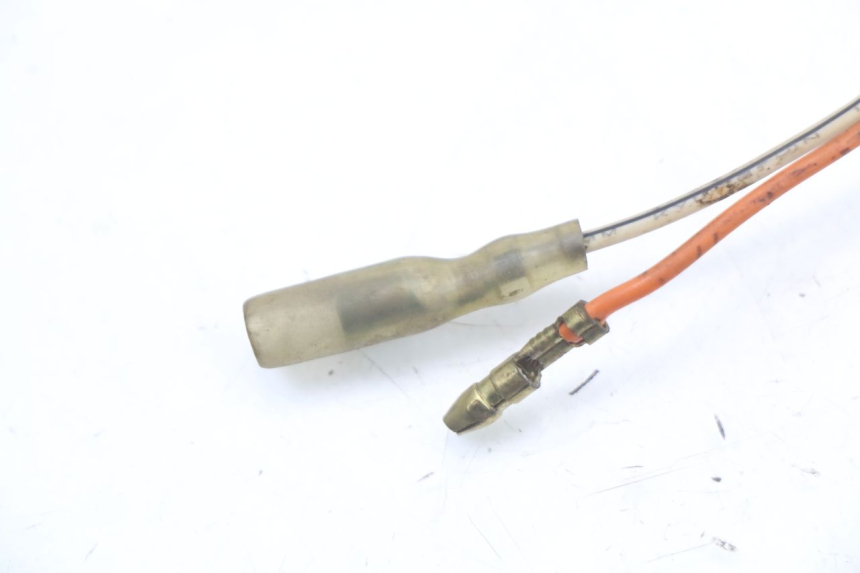 photo de INTERRUPTOR DE LUZ DE FREIO TRASEIRO HYOSUNG GF 125 (2001 - 2005) - Outro ângulo de visão