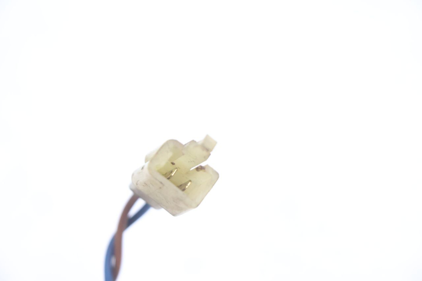photo de CONTATOR DE LUZ DE FREIO TRASEIRO KAWASAKI GPX F ZX750F 750 (1986 - 1990) - Outro ângulo de visão