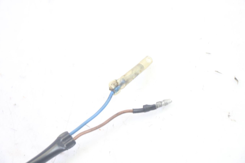 photo de INTERRUPTOR DE LUZ DE FREIO TRASEIRO KAWASAKI GPZ RX 1000 (1986 - 1988) - Ampliação técnica