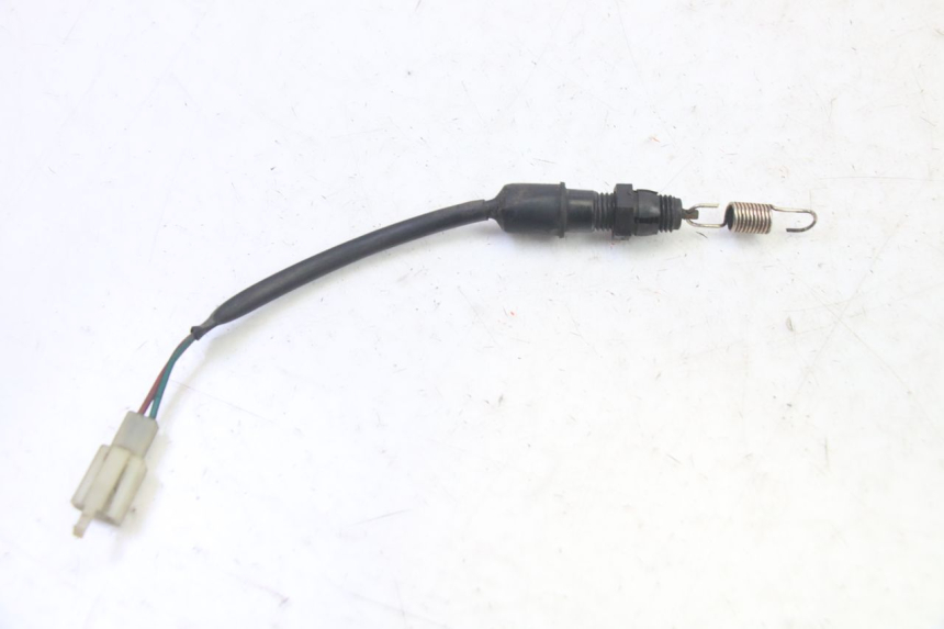 photo de INTERRUPTOR DA LUZ DE FREIO TRASEIRA KYMCO GRAND DINK 125 (2002 - 2007) - Zoom do estado de desgaste