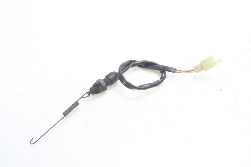 photo de INTERRUPTOR DA LUZ DE FREIO TRASEIRA SUZUKI GSR 600 (2005 - 2012) - Zoom do estado de desgaste