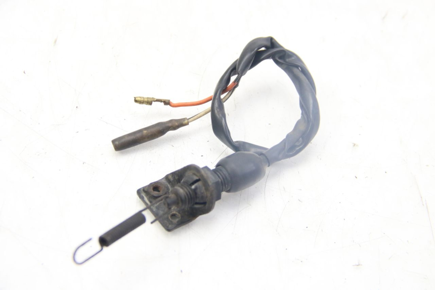 photo de INTERRUPTOR DE LUZ DE FREIO TRASEIRO SUZUKI GSX-F GSX  F 1100 (1988 - 1994) - Vista principal