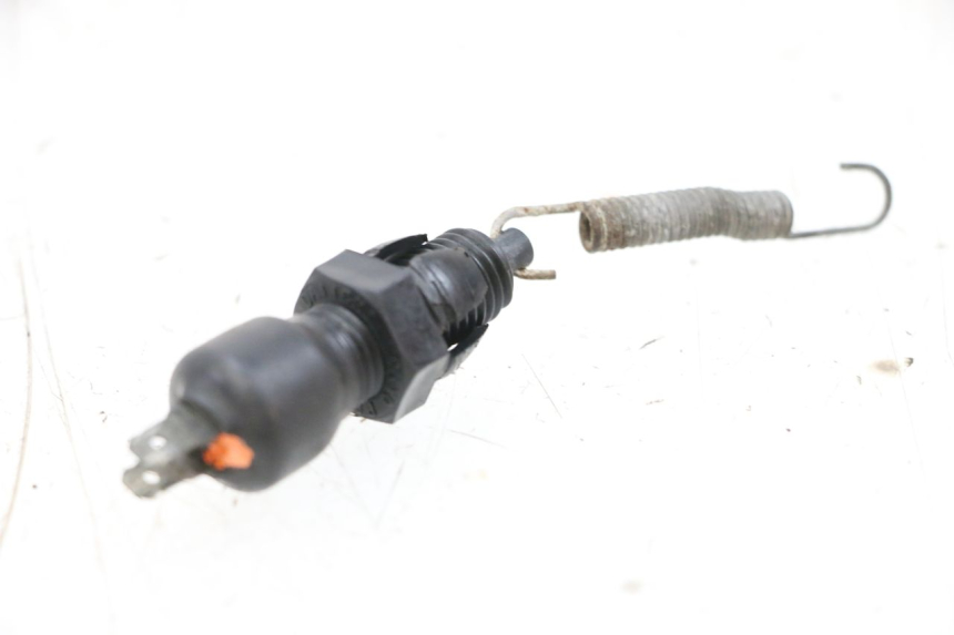 photo de INTERRUPTOR DE LUZ DE FREIO TRASEIRO SUZUKI GSXR GSX-R 1000 (2003 - 2004) - Detalhe da peça
