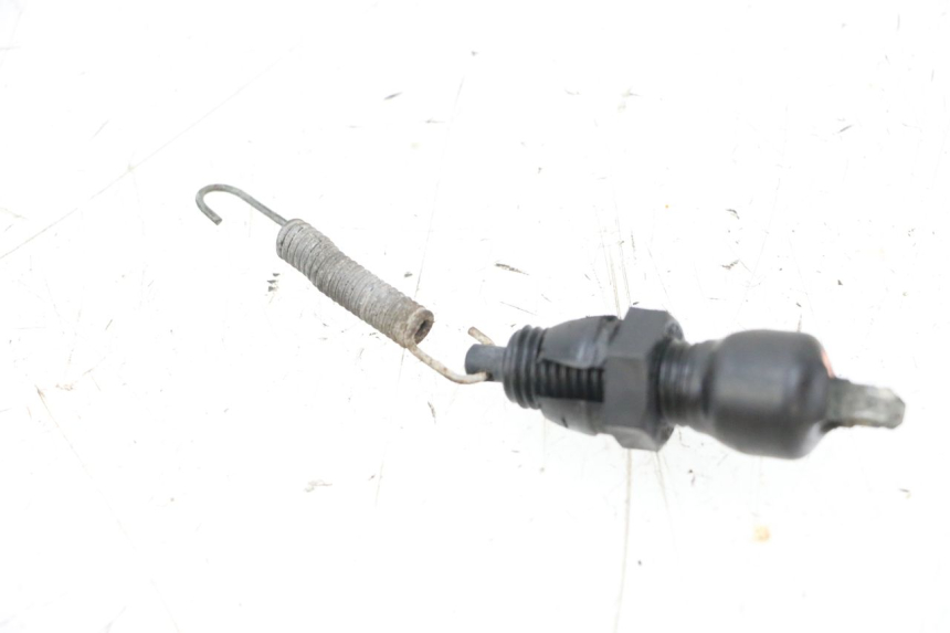 photo de INTERRUPTOR DE LUZ DE FREIO TRASEIRO SUZUKI GSXR GSX-R 1000 (2003 - 2004) - Zoom do estado de desgaste