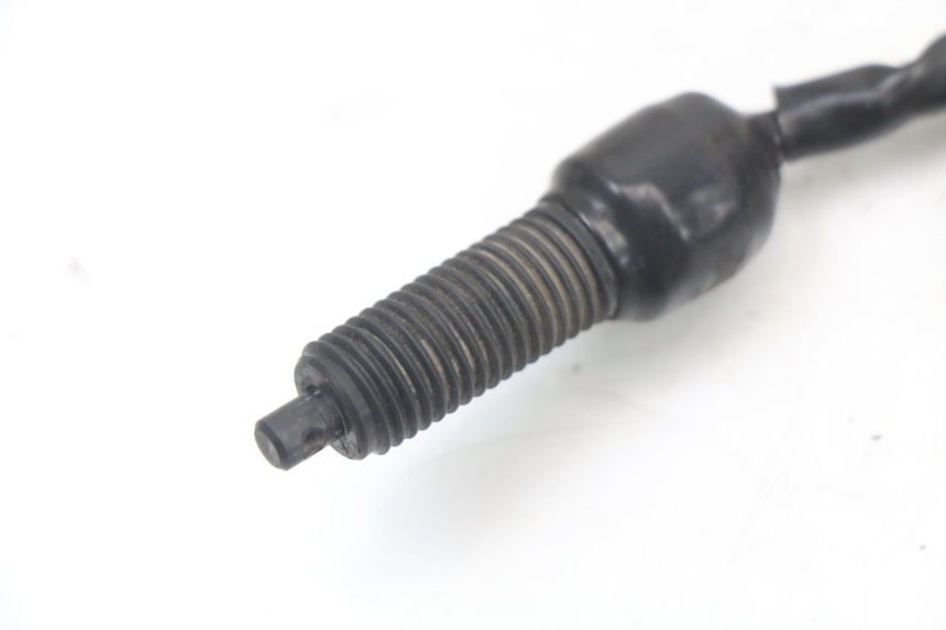 photo de INTERRUPTOR DA LUZ DE FREIO TRASEIRA SUZUKI GZ MARAUDER 125 (1998 - 2004) - Outro ângulo de visão