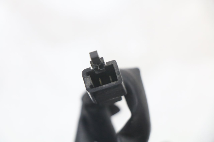 photo de INTERRUPTOR DA LUZ DE FREIO TRASEIRA HONDA CBR F 1000 (1993 - 1996) - Pontos de fixação