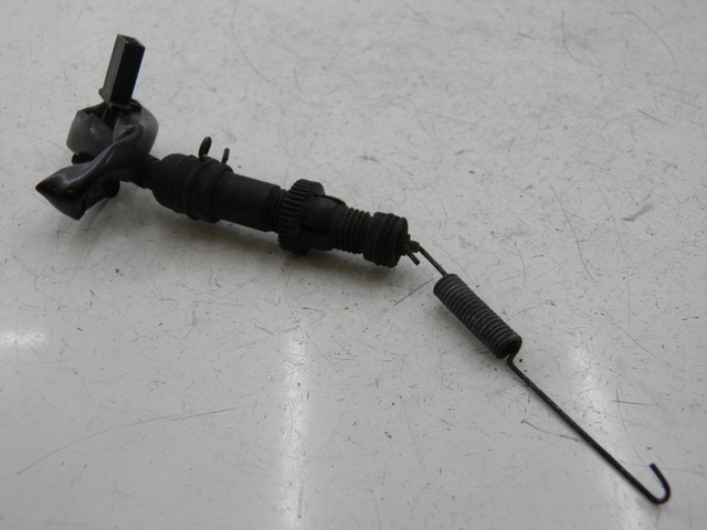 photo de INTERRUPTOR DE LUZ DE FREIO TRASEIRA HONDA VT C SHADOW 125 (1999 - 2007) - Outro ângulo de visão