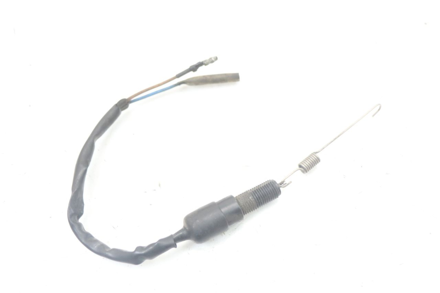 photo de INTERRUPTOR DE LUZ DE FREIO TRASEIRO KAWASAKI GTR 1000 (1994 - 2004) - Outro ângulo de visão