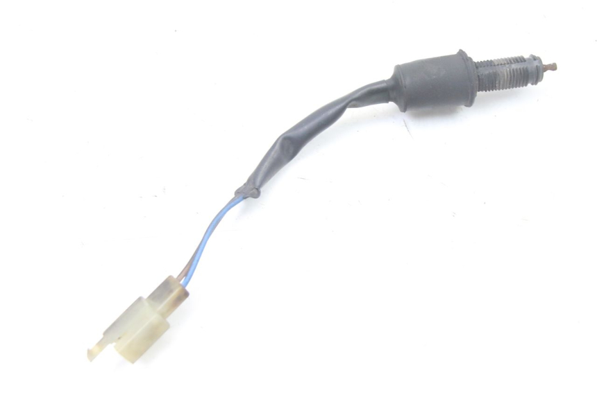 photo de INTERRUPTOR DE LUZ DE FREIO TRASEIRO KAWASAKI ZR7 ZR-7 S 750 (1999 - 2004) - Zoom do estado de desgaste