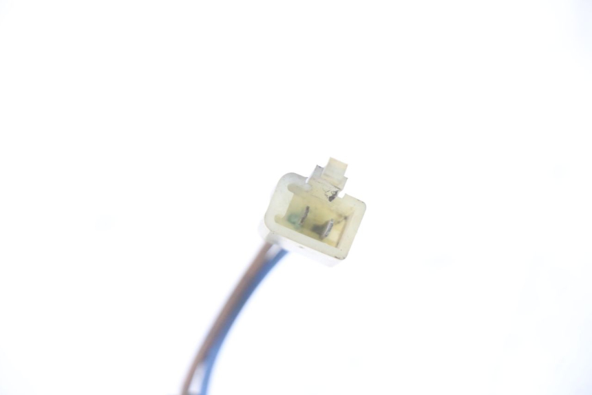 photo de INTERRUPTOR DE LUZ DE FREIO TRASEIRO KAWASAKI ZR7 ZR-7 S 750 (1999 - 2004) - Outro ângulo de visão