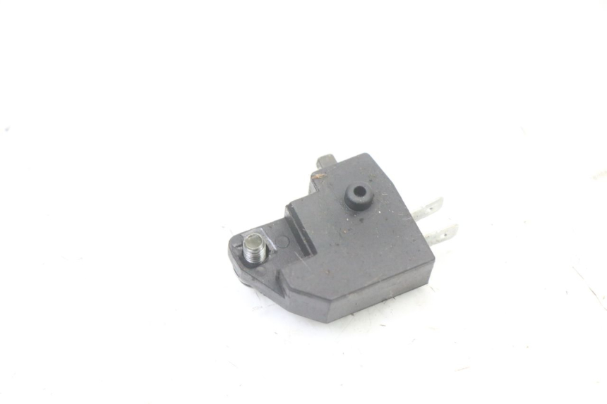 photo de INTERRUPTOR DE LUZ DE FREIO TRASEIRO LONGJIA SHARPY 125 (2020 - 2024) - Zoom do estado de desgaste