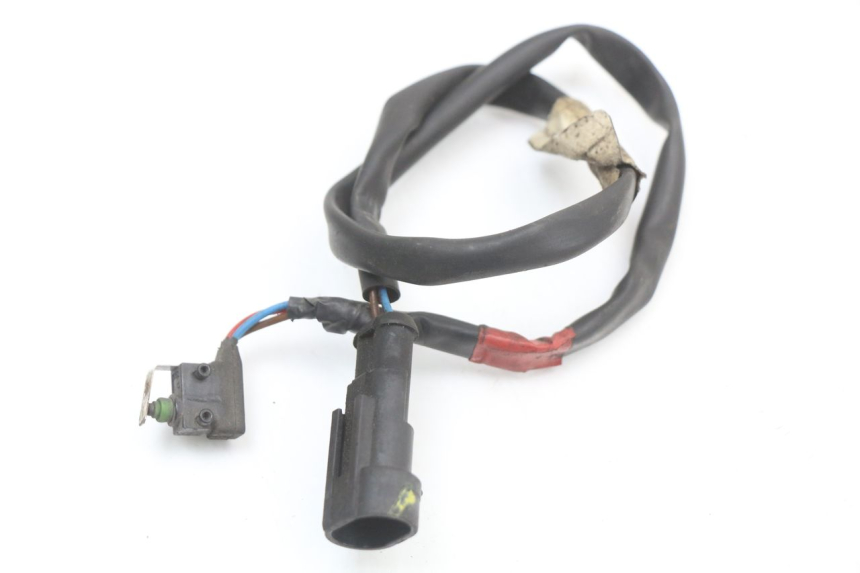 photo de INTERRUPTOR DE LUZ DE FREIO TRASEIRO PIAGGIO MP3 LT 400 (2007 - 2012) - Detalhe da peça