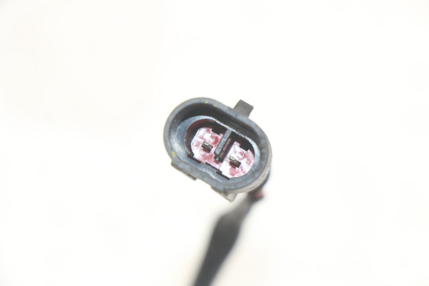 photo de INTERRUPTOR DE LUZ DE FREIO TRASEIRO PIAGGIO MP3 LT 400 (2007 - 2012) - Vista geral