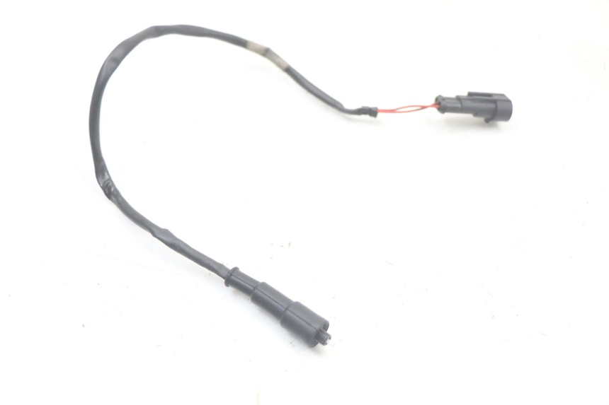photo de INTERRUPTOR DE LUZ DE FREIO TRASEIRO PIAGGIO MP3 LT 400 (2007 - 2012) - Outro ângulo de visão