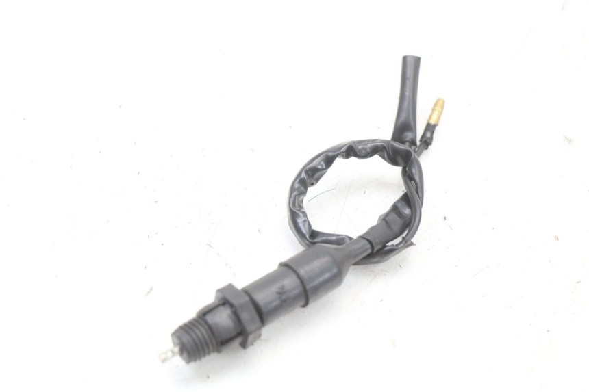 photo de INTERRUPTOR DE LUZ DE FREIO TRASEIRO SKYTEAM SKYMAX PRO 125 (2012 - 2016) - Detalhe da peça