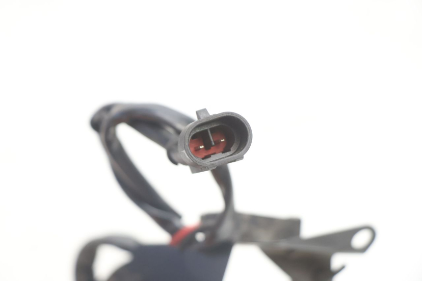 photo de CONTATOR DE LUZ DE FREIO TRASEIRO CAN-AM SPYDER RS 1000 (2008 - 2012) - Ampliação técnica